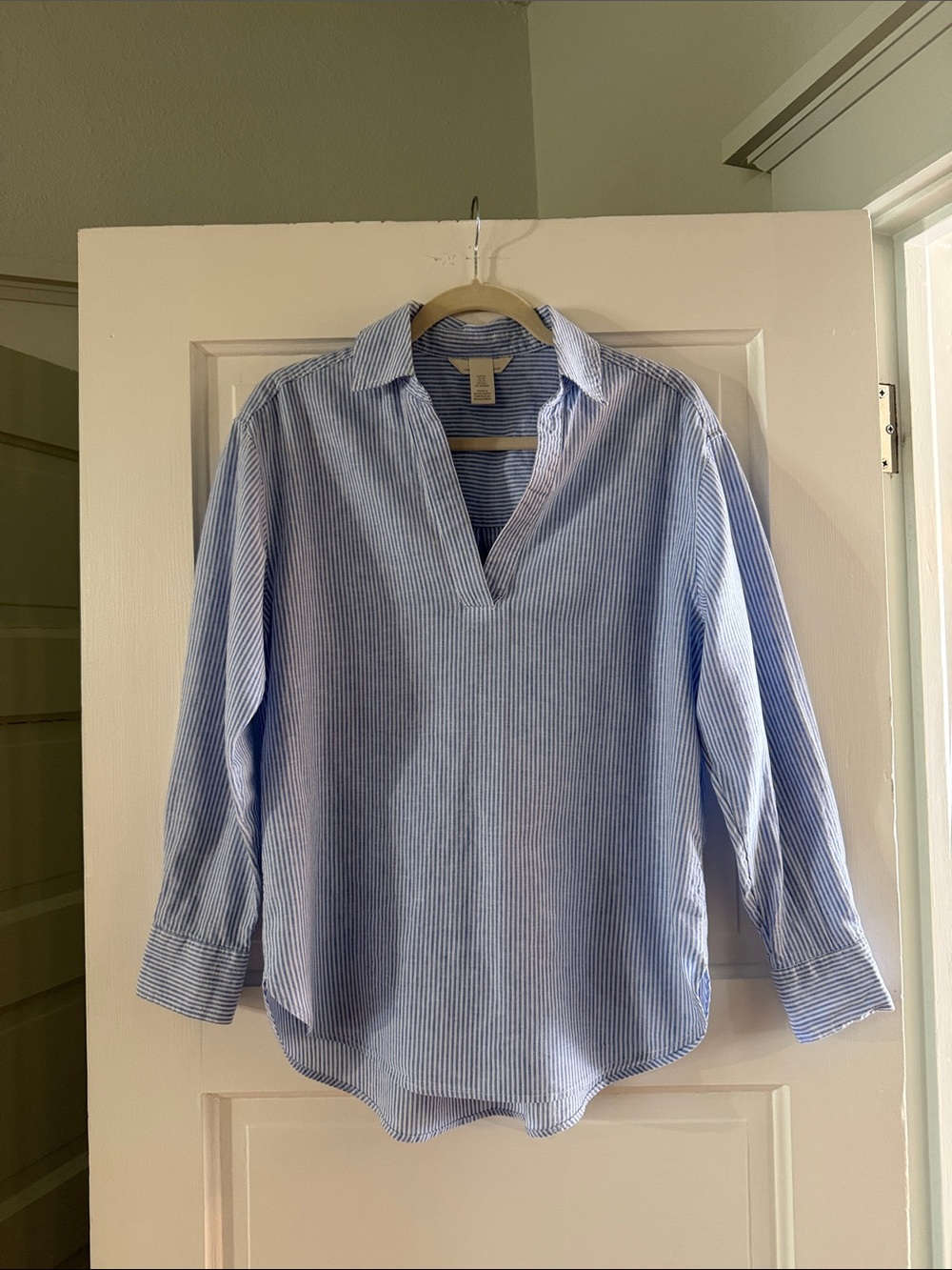 H&M Light Blue & White Striped Casual Popover Linen Blend Shirt